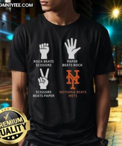 Good New York Mets T-shirt featuring 'Nothing Beats Rock, Paper, Scissors' graphic for fans and baseball enthusiasts.