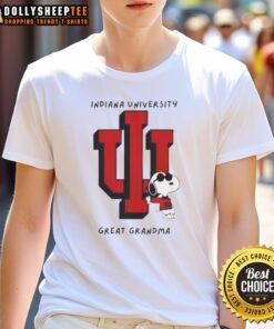 Good Snoopy X Indiana Hoosiers University Great Grandmas T-Shirt featuring a playful Snoopy design for proud grandmas.