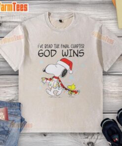 Good Snoopy X Woodstock IVe Read The Final Chapter God Wins T-Shirt with Christmas lights design, showcasing festive spirit.