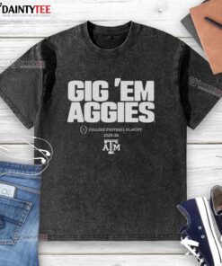 Good Texas A&M Aggies NCAA College Football Playoff Team 2025-2026 washed t-shirt featuring 'Gig 'Em Aggies' slogan.