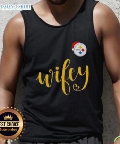 Good Wifey Pittsburgh Steelers Santa Hat Merry Christmas Tank Top featuring festive design for holiday cheer.