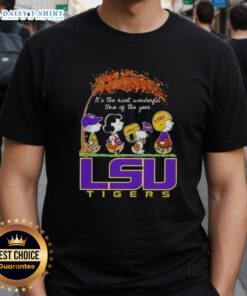 Happy LSU Tigers X Peanuts Snoopy and Friends autumn t-shirt celebrating 'It's the Most Wonderful Time of the Year.'