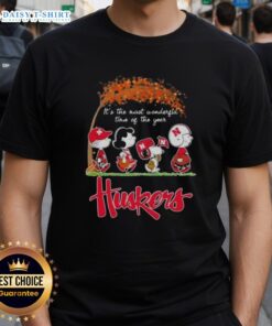 Happy Nebraska Cornhuskers X Peanuts Snoopy and Friends autumn T-shirt, celebrating the most wonderful time of the year.