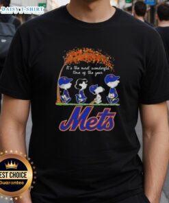 Alt Text: Happy New York Mets X Peanuts Snoopy and Friends Autumn T-Shirt celebrating the most wonderful time of the year.