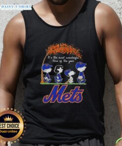 Happy New York Mets X Peanuts Snoopy and Friends autumn tank top celebrating the most wonderful time of the year.
