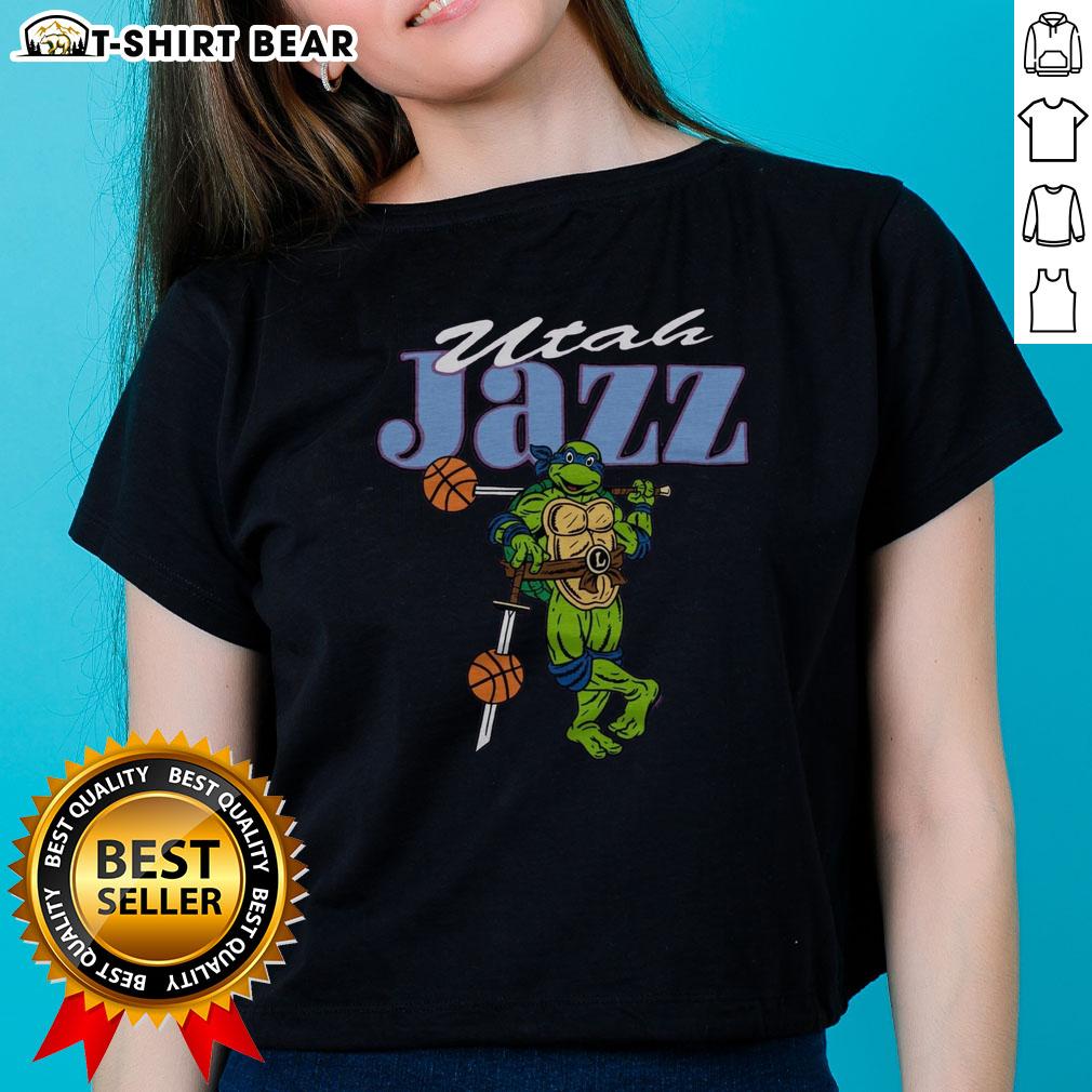 Happy Tmnt Leonardo X Utah Jazz Ladies Tee Happy TMNT Leonardo wearing a Utah Jazz ladies tee, blending pop culture with sports fashion for a fun look.