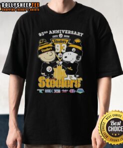 Alt Text: Hot Charlie Brown and Snoopy Super Bowl 93rd Anniversary T-Shirt featuring Pittsburgh Steelers football skyline design.
