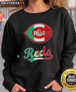 Hot Cincinnati Reds baseball sweatshirt featuring a vibrant Mexican flag design, perfect for fans and stylish outings.