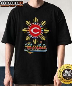 Hot Cincinnati Reds X Hispanic T-Shirt featuring vibrant design celebrating baseball and Hispanic heritage.