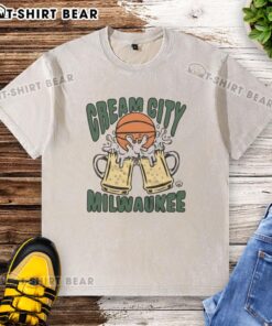 Hot Cream City Milwaukee washed t-shirt featuring a stylish, vintage design perfect for casual wear in Milwaukee.
