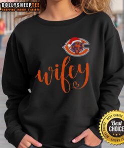 Hot Wifey Chicago Bears sweatshirt with Santa hat, perfect for a festive Merry Christmas celebration.