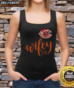Hot Wifey Chicago Bears Santa Hat Merry Christmas Tank Top worn by a woman, showcasing festive team spirit and holiday cheer.