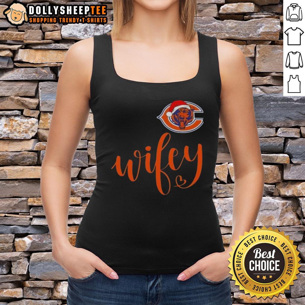 Hot Wifey Chicago Bears Santa Hat Merry Christmas Tank Top Hot Wifey Chicago Bears Santa Hat Merry Christmas Tank Top worn by a woman, showcasing festive team spirit and holiday cheer.