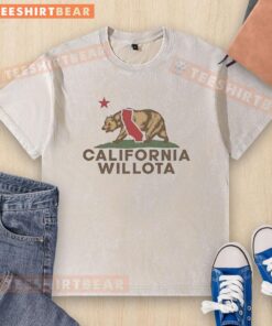 Vintage washed T-shirt featuring Willota Bear and California Republic wordplay design, ideal for California enthusiasts.