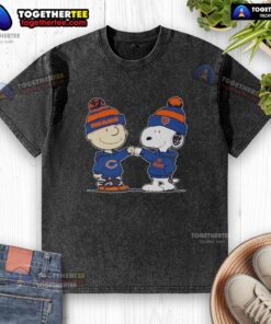 Nice Chicago Bears Snoopy and Charlie Brown Best Friends washed t-shirt featuring playful cartoon design and team colors.