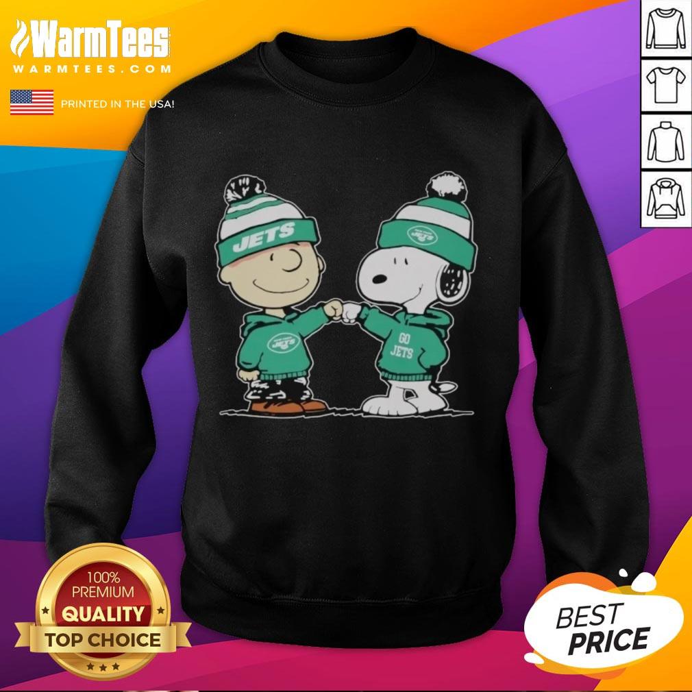 nice-new-york-jets-snoopy-and-charlie-brown-best-friends-sweatshirt Alt Text: Cozy New York Jets Snoopy and Charlie Brown sweatshirt featuring best friends design, perfect for fans and casual wear.