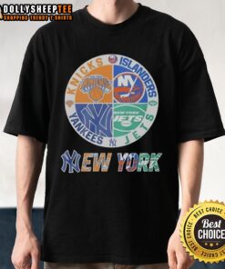 Alt Text: Stylish New York Knicks, Islanders, Yankees, and Jets mashup logo T-shirt for sports fans