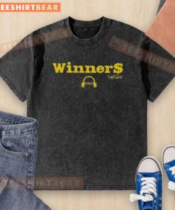 Alt Text: Nice Scott Van Pelt Winner Signature Washed T-Shirt featuring a stylish design and comfortable fit for fans.