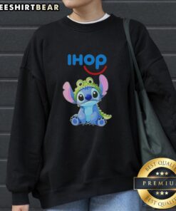 Cosplay featuring Nice Stitch in a Crocodile x IHOP sweatshirt, showcasing vibrant colors and unique design.