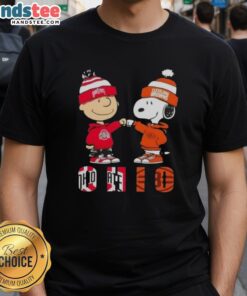 Official Charlie Brown Fist Bump Snoopy T-Shirt featuring Ohio State Buckeyes and Cleveland Browns sports design.