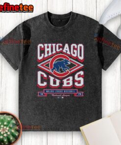 Alt Text: Official Chicago Cubs Heater Washed T-Shirt featuring a vintage design, perfect for fans and casual wear.