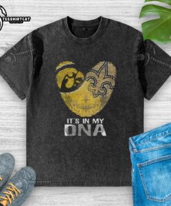 Official Louisiana City Sports Iowa Hawkeyes x New Orleans Saints DNA fingerprint heart washed T-shirt design.