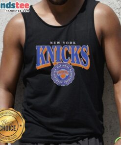Official New York Knicks tank top featuring team logo, perfect for NBA fans and summer sportswear.