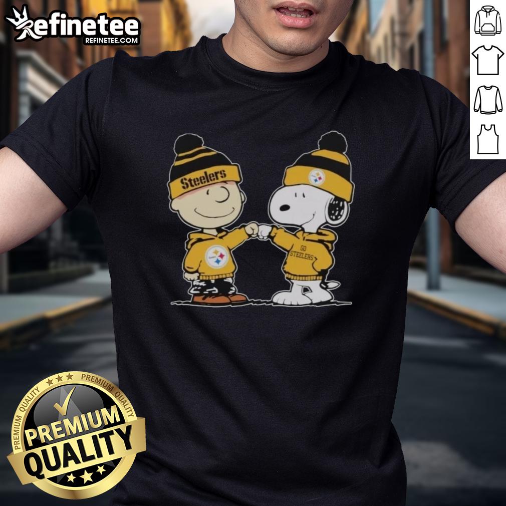 official-pittsburgh-steelers-snoopy-and-charlie-brown-best-friends-t-shirt Official Pittsburgh Steelers Snoopy and Charlie Brown Best Friends T-Shirt featuring playful graphics of iconic characters.