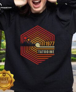 Official Retro 1977 Tatooine Sweatshirt featuring iconic design, perfect for Star Wars fans and vintage style lovers.