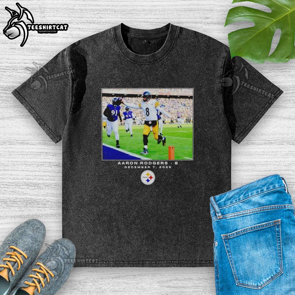 original-aaron-rodgers-pittsburgh-steelers-football-nfl-2025-photo-washed-t-shirt Alt Text: Original Aaron Rodgers Pittsburgh Steelers NFL 2025 photo on a washed t-shirt, showcasing football fan apparel.