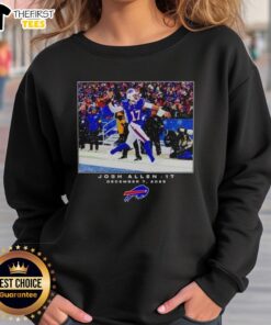 Original Josh Allen Buffalo Bills football NFL 2025 photo sweatshirt featuring vibrant team colors and player graphic.