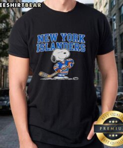 Original New York Islanders Hockey Snoopy Peanuts 2026 T-Shirt featuring Snoopy in team colors and logo design.