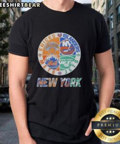 Original New York Islanders, Mets, Jets, and Knicks mashup logo T-shirt showcasing team spirit and NYC pride.