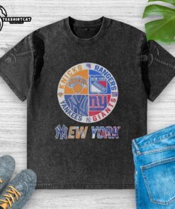 Original New York Knicks, Rangers, Yankees, Giants mashup logo on a washed t-shirt, perfect for NYC sports fans.