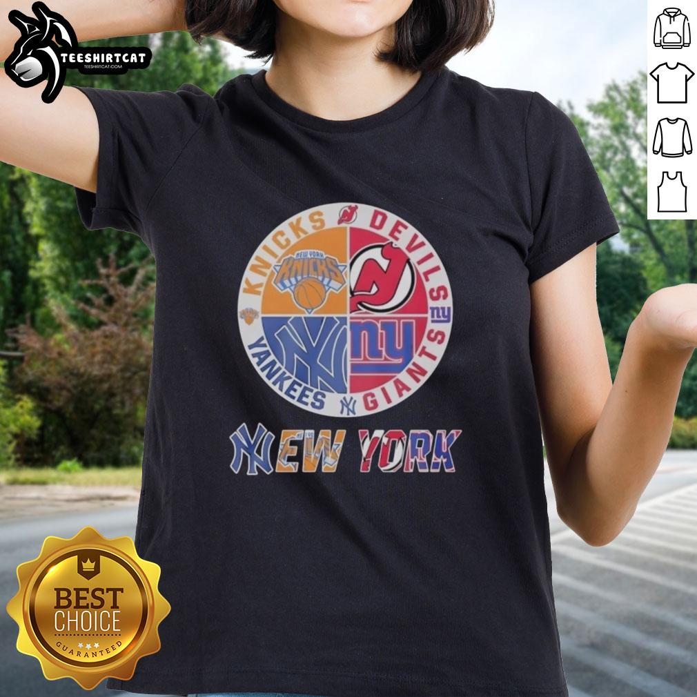 original-new-york-knicks-new-york-yankees-new-york-giants-and-new-jersey-devils-mashup-logo-ladies-tee Alt Text: Mashup logo of New York Knicks, Yankees, Giants, and New Jersey Devils on a ladies tee shirt design.