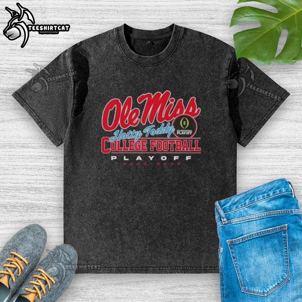 original-ole-miss-hotty-toddy-college-football-playoff-2025-26-washed-t-shirt Alt Text: Original Ole Miss Hotty Toddy College Football Playoff 2025-26 washed t-shirt in navy blue, perfect for fans.