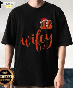 Original Wifey Cincinnati Bengals Santa Hat Merry Christmas T-Shirt featuring festive design and team colors.