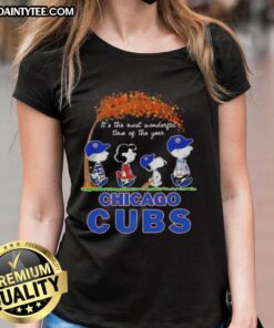 Premium Chicago Cubs X Peanuts Snoopy and Friends autumn ladies tee celebrating the joy of the season.