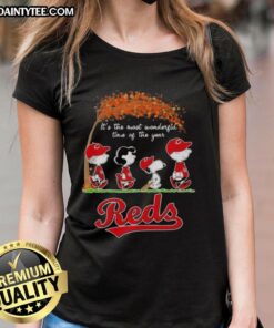 Premium Cincinnati Reds X Peanuts Snoopy and Friends autumn ladies tee celebrating the most wonderful time of the year.