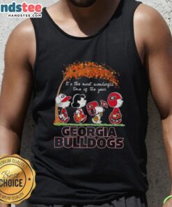 Premium Georgia Bulldogs X Peanuts Snoopy tank top, perfect for autumn celebrations, featuring festive designs and vibrant colors.