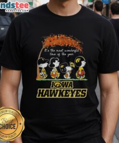 Premium Iowa Hawkeyes X Peanuts Snoopy and Friends autumn t-shirt, celebrating the most wonderful time of the year.