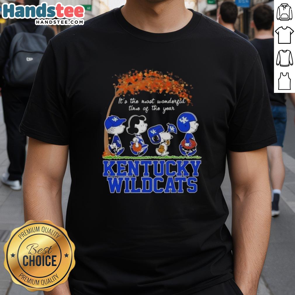 premium-kentucky-wildcats-x-peanuts-snoopy-and-friends-autumn-its-the-most-wonderful-time-t-shirt Premium Kentucky Wildcats X Peanuts Snoopy and Friends autumn t-shirt celebrating 'It's the Most Wonderful Time' theme.