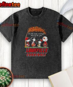 Premium Louisville Cardinals X Peanuts Snoopy Autumn T-shirt featuring festive design for the most wonderful time of the year.