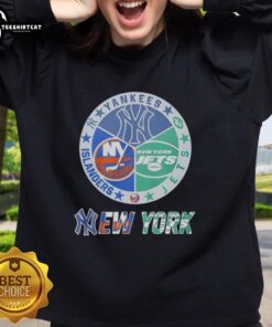 Alt Text: Premium New York Yankees, Islanders, Jets, and Knicks mashup logo sweatshirt showcasing iconic NYC sports teams.