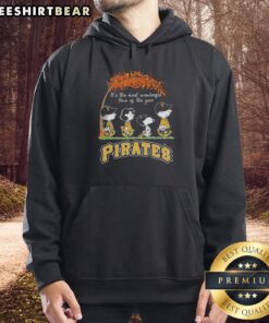 Premium Pittsburgh Pirates X Peanuts Snoopy and Friends autumn hoodie, celebrating the most wonderful time of the year.