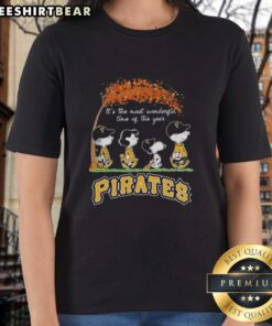 Premium Pittsburgh Pirates X Peanuts Snoopy and Friends autumn ladies tee, celebrating the most wonderful time of the year.