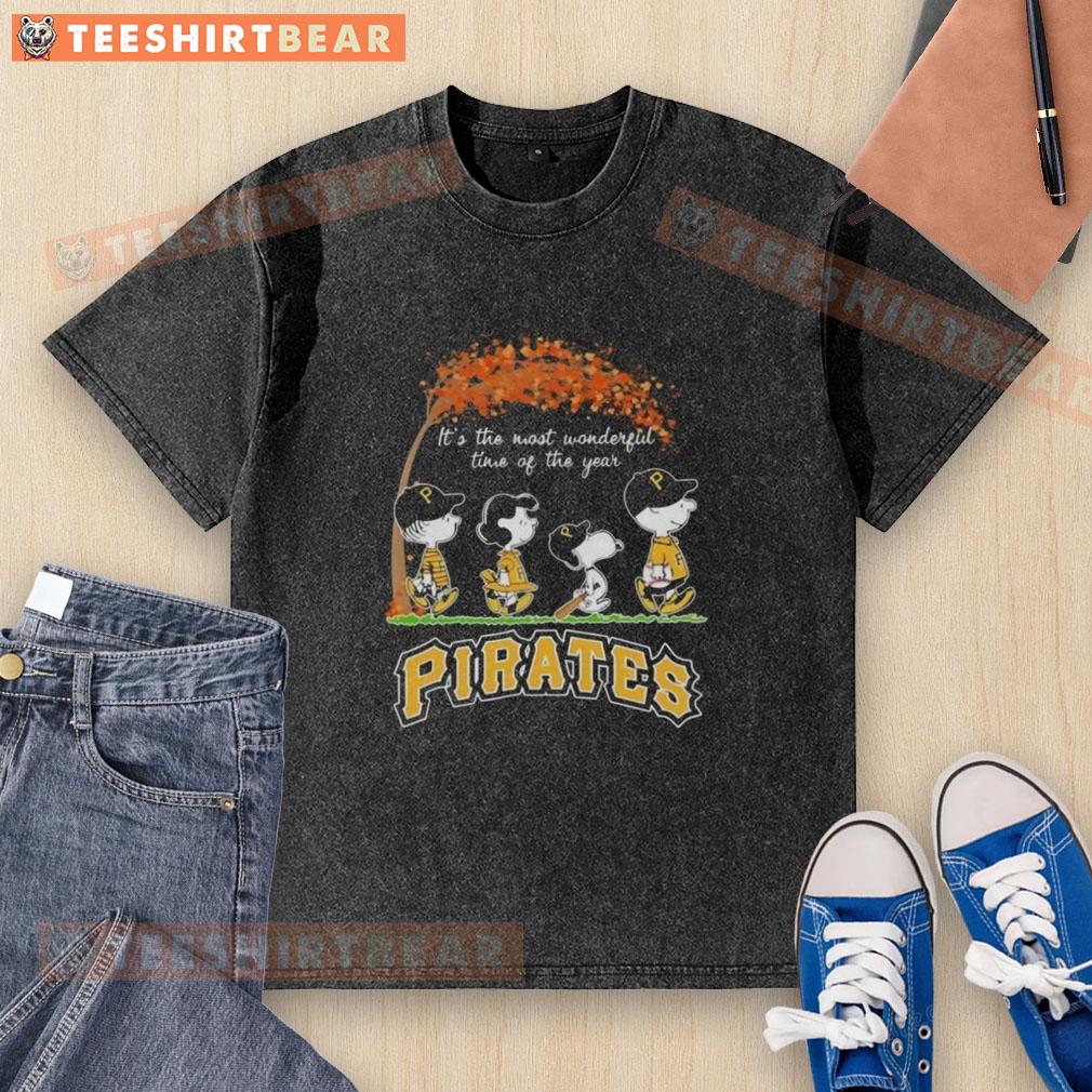 premium-pittsburgh-pirates-x-peanuts-snoopy-and-friends-autumn-its-the-most-wonderful-time-of-the-year-washed-t-shirt Alt Text: Premium Pittsburgh Pirates X Peanuts Snoopy and Friends autumn washed t-shirt celebrating the festive season.