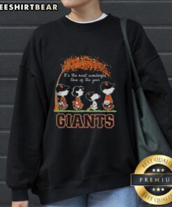 Premium San Francisco Giants X Peanuts Snoopy and Friends autumn sweatshirt featuring vibrant graphics and cozy design.