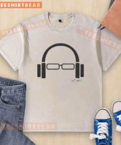 Alt Text: Premium Scott Van Pelt sportscaster and sports talk show logo on a washed t-shirt, perfect for fans and collectors.
