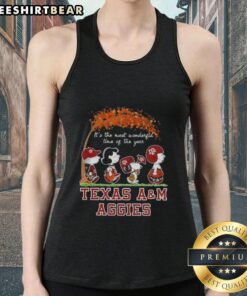 Premium Texas A&M Aggies X Peanuts Snoopy autumn tank top celebrating the most wonderful time of the year.
